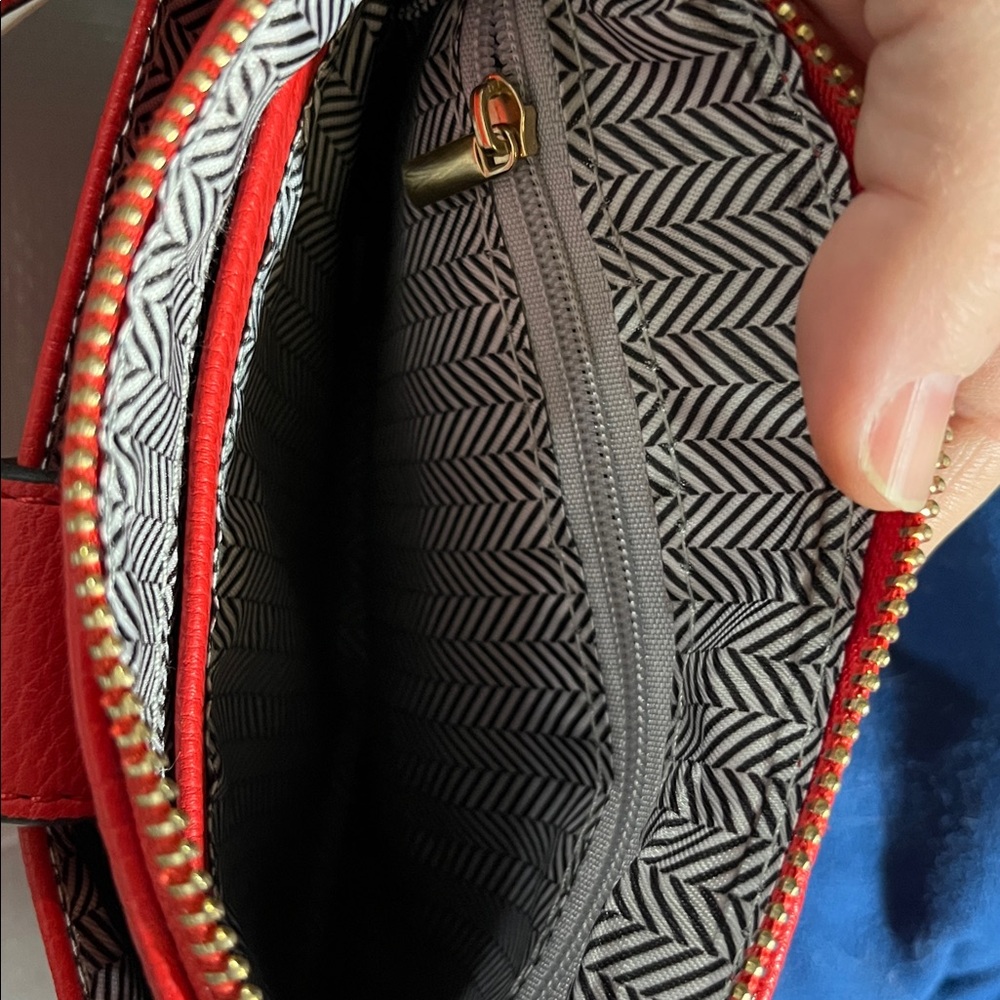 New vegan red bag, cross body - Picture 11 of 11